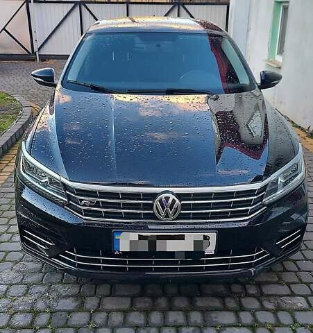 Черный Фольксваген Пассат, объемом двигателя 1.8 л и пробегом 89 тыс. км за 16200 $, фото 1 на Automoto.ua