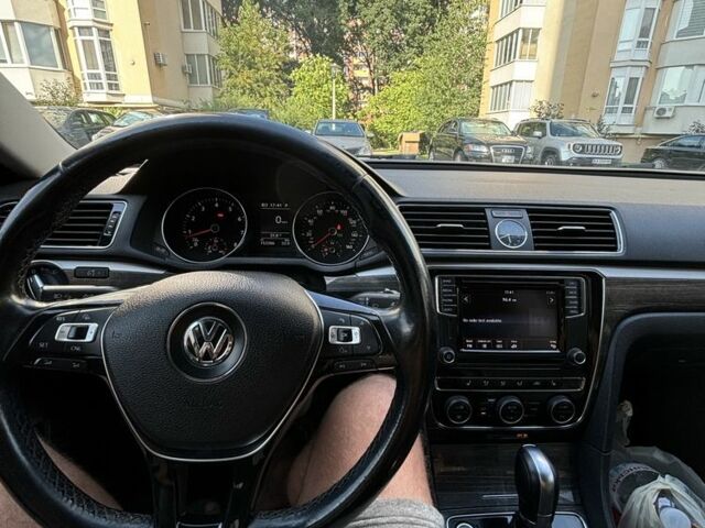 Чорний Фольксваген Пассат, об'ємом двигуна 1.8 л та пробігом 175 тис. км за 11500 $, фото 2 на Automoto.ua