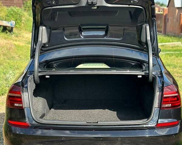 Черный Фольксваген Пассат, объемом двигателя 1.8 л и пробегом 65 тыс. км за 16500 $, фото 5 на Automoto.ua