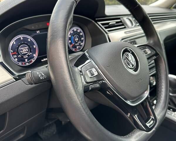 Чорний Фольксваген Пассат, об'ємом двигуна 1.97 л та пробігом 221 тис. км за 18400 $, фото 95 на Automoto.ua