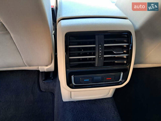 Чорний Фольксваген Пассат, об'ємом двигуна 2 л та пробігом 215 тис. км за 17300 $, фото 43 на Automoto.ua