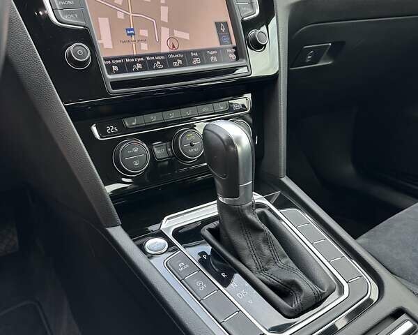 Чорний Фольксваген Пассат, об'ємом двигуна 1.97 л та пробігом 221 тис. км за 18400 $, фото 100 на Automoto.ua