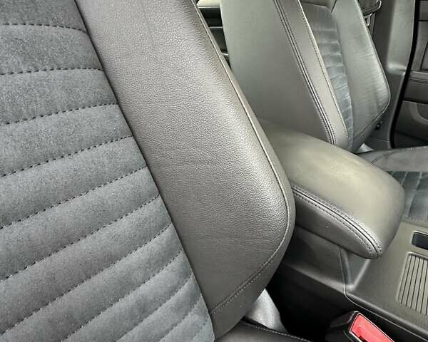 Чорний Фольксваген Пассат, об'ємом двигуна 1.97 л та пробігом 221 тис. км за 18400 $, фото 78 на Automoto.ua