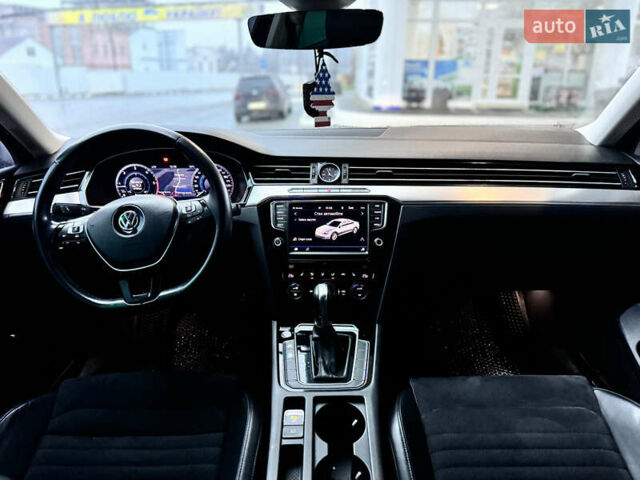 Черный Фольксваген Пассат, объемом двигателя 1.97 л и пробегом 287 тыс. км за 19500 $, фото 15 на Automoto.ua