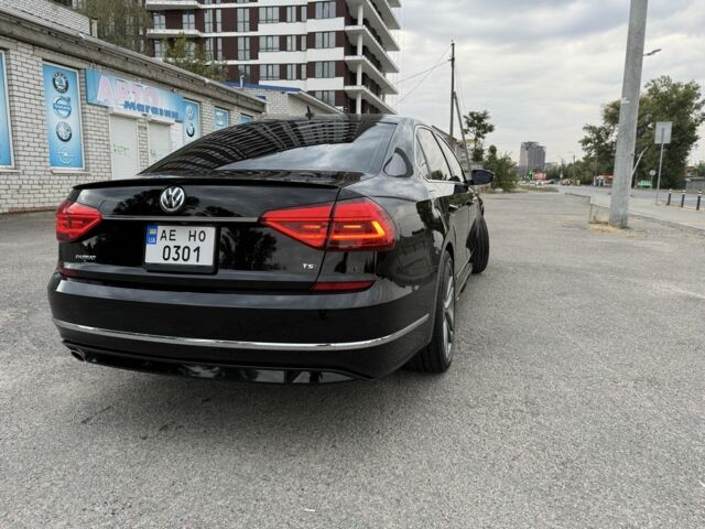 Черный Фольксваген Пассат, объемом двигателя 1.8 л и пробегом 190 тыс. км за 13800 $, фото 4 на Automoto.ua