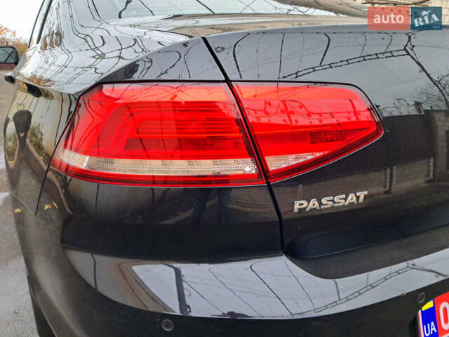 Черный Фольксваген Пассат, объемом двигателя 2 л и пробегом 215 тыс. км за 16800 $, фото 24 на Automoto.ua
