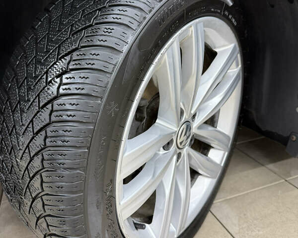 Черный Фольксваген Пассат, объемом двигателя 1.8 л и пробегом 149 тыс. км за 14500 $, фото 39 на Automoto.ua