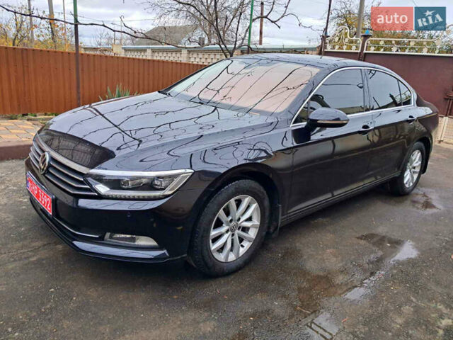 Черный Фольксваген Пассат, объемом двигателя 2 л и пробегом 215 тыс. км за 16800 $, фото 15 на Automoto.ua