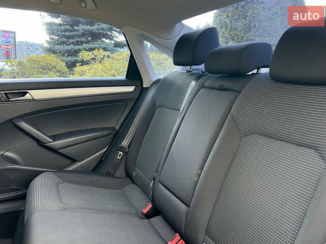 Фольксваген Пассат 2016 в Львове на Automoto.ua Черный Фольксваген Пассат, объемом двигателя 1.8 л и пробегом 144 тыс. км за 12500 $, фото 20 на Automoto.ua