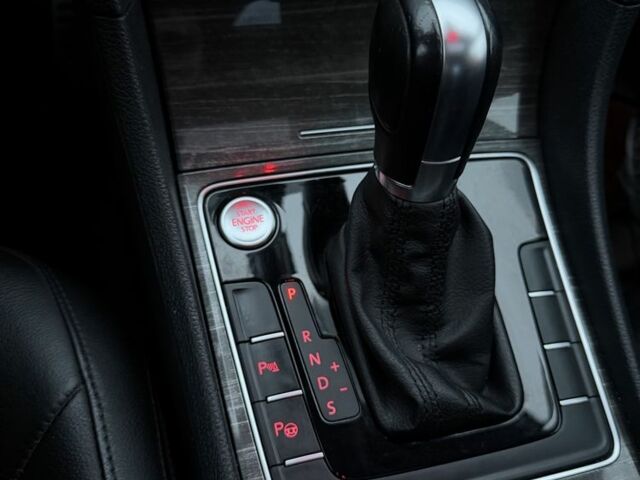 Черный Фольксваген Пассат, объемом двигателя 1.8 л и пробегом 145 тыс. км за 14800 $, фото 16 на Automoto.ua