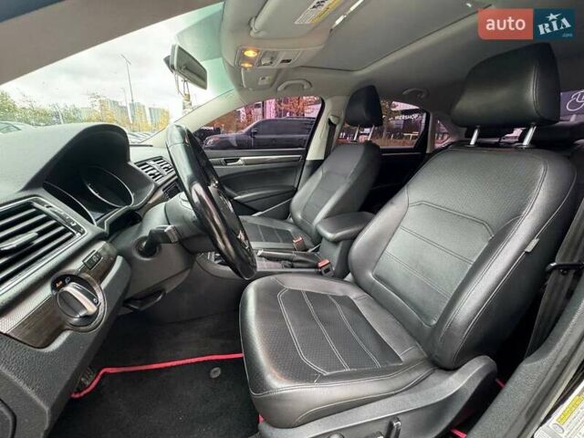 Фольксваген Пассат 2016 в Киеве на Automoto.ua Черный Фольксваген Пассат, объемом двигателя 1.8 л и пробегом 274 тыс. км за 13490 $, фото 8 на Automoto.ua