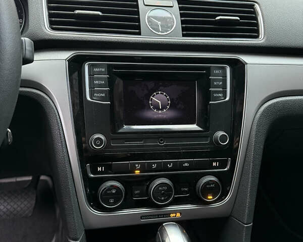 Черный Фольксваген Пассат, объемом двигателя 1.8 л и пробегом 103 тыс. км за 11000 $, фото 8 на Automoto.ua