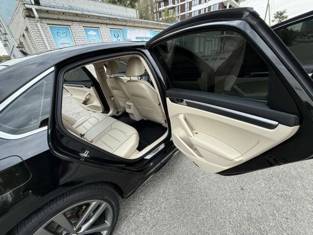 Черный Фольксваген Пассат, объемом двигателя 1.8 л и пробегом 190 тыс. км за 13800 $, фото 14 на Automoto.ua