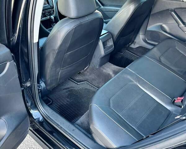 Чорний Фольксваген Пассат, об'ємом двигуна 1.8 л та пробігом 213 тис. км за 11000 $, фото 8 на Automoto.ua