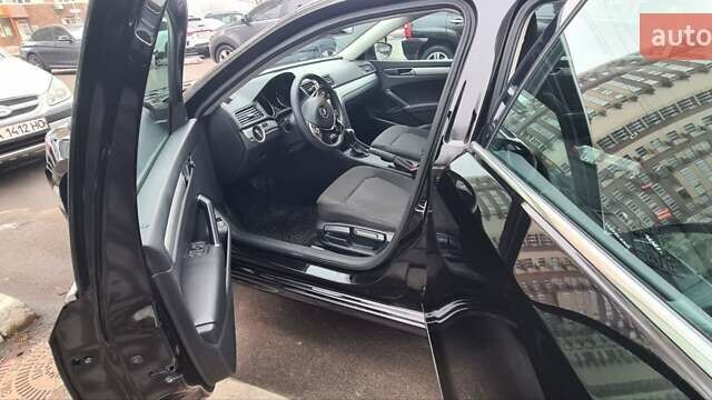 Чорний Фольксваген Пассат, об'ємом двигуна 1.8 л та пробігом 189 тис. км за 12200 $, фото 1 на Automoto.ua