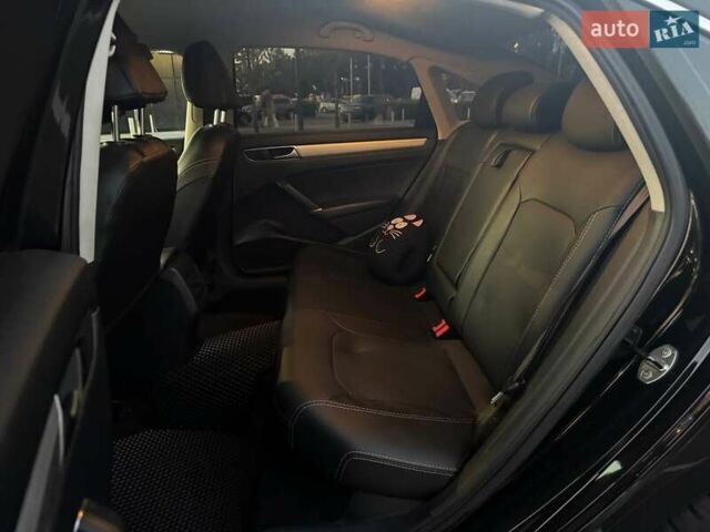 Черный Фольксваген Пассат, объемом двигателя 1.8 л и пробегом 225 тыс. км за 11990 $, фото 10 на Automoto.ua