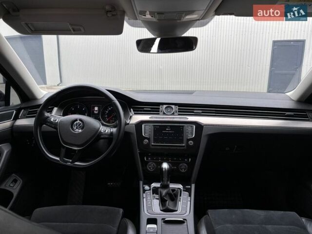 Черный Фольксваген Пассат, объемом двигателя 1.97 л и пробегом 271 тыс. км за 18999 $, фото 26 на Automoto.ua