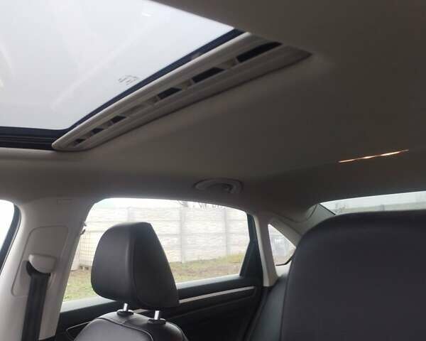 Черный Фольксваген Пассат, объемом двигателя 1.8 л и пробегом 89 тыс. км за 15700 $, фото 6 на Automoto.ua