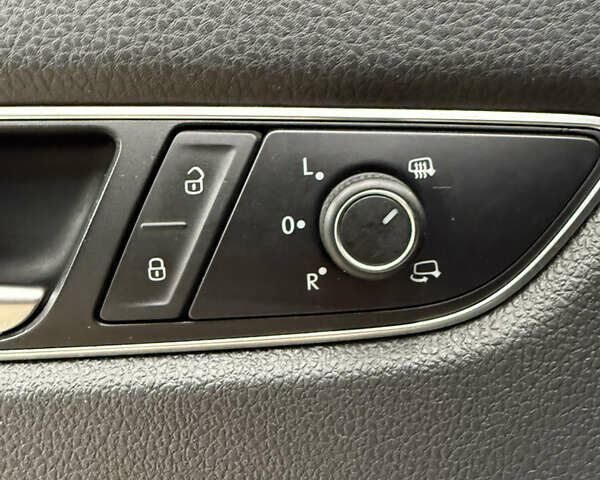 Черный Фольксваген Пассат, объемом двигателя 1.8 л и пробегом 149 тыс. км за 14500 $, фото 30 на Automoto.ua