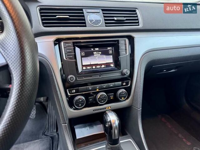 Черный Фольксваген Пассат, объемом двигателя 1.8 л и пробегом 216 тыс. км за 11999 $, фото 60 на Automoto.ua