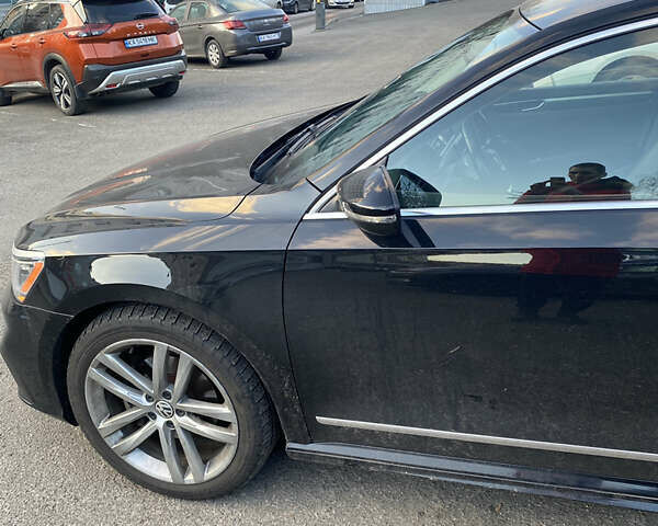 Черный Фольксваген Пассат, объемом двигателя 1.8 л и пробегом 118 тыс. км за 14200 $, фото 10 на Automoto.ua