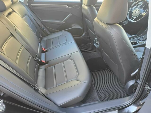 Чорний Фольксваген Пассат, об'ємом двигуна 1.8 л та пробігом 78 тис. км за 6900 $, фото 12 на Automoto.ua