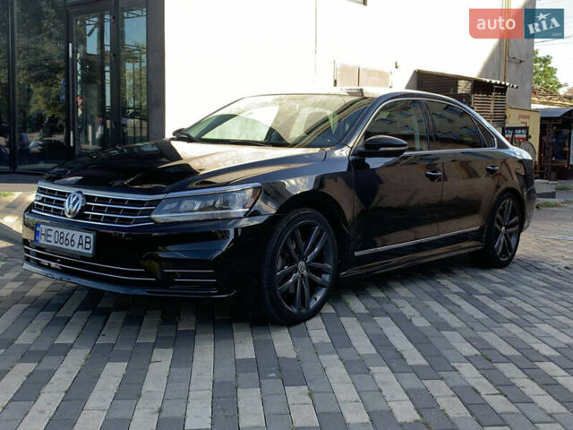 Черный Фольксваген Пассат, объемом двигателя 1.8 л и пробегом 210 тыс. км за 11800 $, фото 3 на Automoto.ua