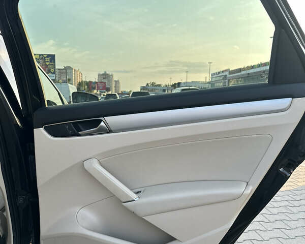 Черный Фольксваген Пассат, объемом двигателя 1.8 л и пробегом 128 тыс. км за 12800 $, фото 6 на Automoto.ua