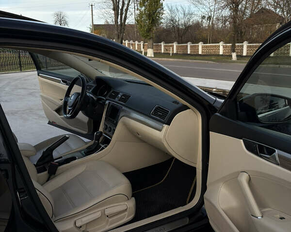 Черный Фольксваген Пассат, объемом двигателя 1.8 л и пробегом 168 тыс. км за 15500 $, фото 11 на Automoto.ua