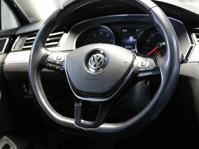 Чорний Фольксваген Пассат, об'ємом двигуна 1.8 л та пробігом 190 тис. км за 17000 $, фото 7 на Automoto.ua