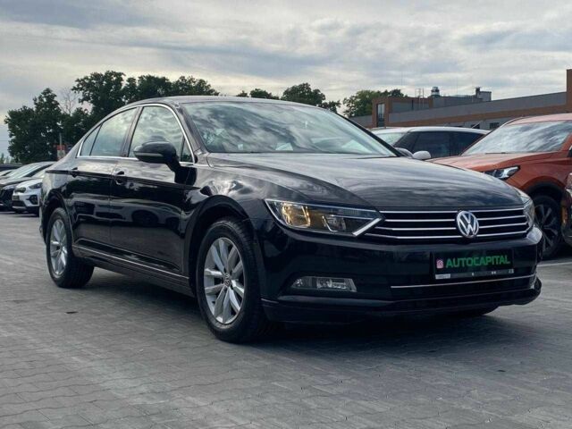 Черный Фольксваген Пассат, объемом двигателя 1.6 л и пробегом 313 тыс. км за 13490 $, фото 2 на Automoto.ua