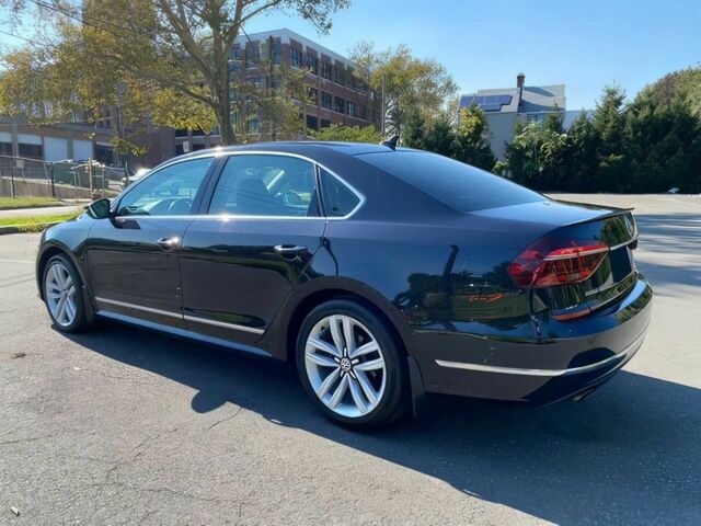 Черный Фольксваген Пассат, объемом двигателя 1.8 л и пробегом 58 тыс. км за 7600 $, фото 6 на Automoto.ua