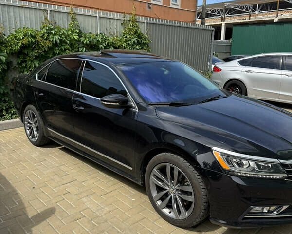 Черный Фольксваген Пассат, объемом двигателя 2 л и пробегом 69 тыс. км за 18500 $, фото 3 на Automoto.ua