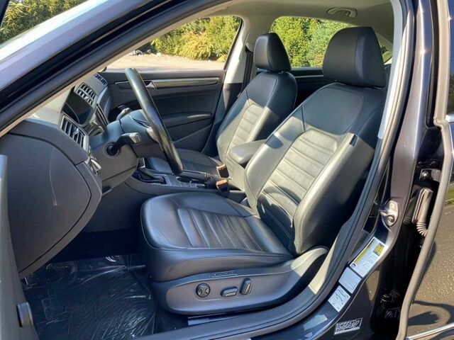 Черный Фольксваген Пассат, объемом двигателя 1.8 л и пробегом 58 тыс. км за 7600 $, фото 8 на Automoto.ua