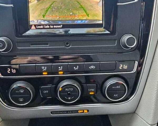 Чорний Фольксваген Пассат, об'ємом двигуна 1.8 л та пробігом 135 тис. км за 12500 $, фото 13 на Automoto.ua