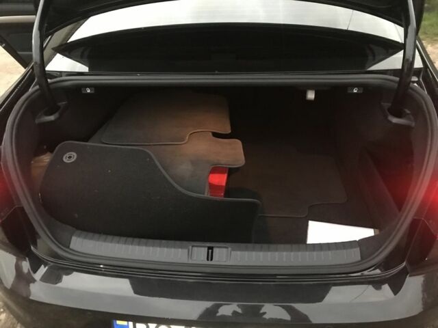 Чорний Фольксваген Пассат, об'ємом двигуна 2 л та пробігом 206 тис. км за 15200 $, фото 9 на Automoto.ua