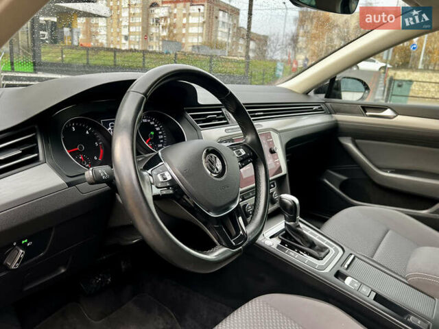 Черный Фольксваген Пассат, объемом двигателя 1.97 л и пробегом 306 тыс. км за 14750 $, фото 40 на Automoto.ua
