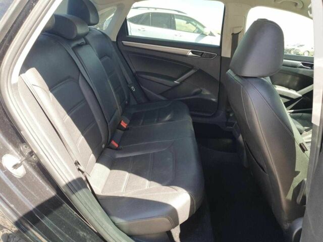 Чорний Фольксваген Пассат, об'ємом двигуна 1.8 л та пробігом 178 тис. км за 10800 $, фото 10 на Automoto.ua