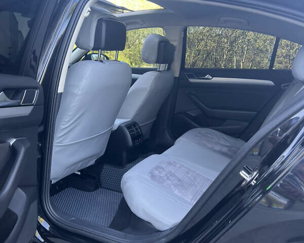 Черный Фольксваген Пассат, объемом двигателя 1.6 л и пробегом 222 тыс. км за 16000 $, фото 8 на Automoto.ua