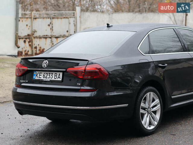 Черный Фольксваген Пассат, объемом двигателя 1.8 л и пробегом 140 тыс. км за 15799 $, фото 4 на Automoto.ua