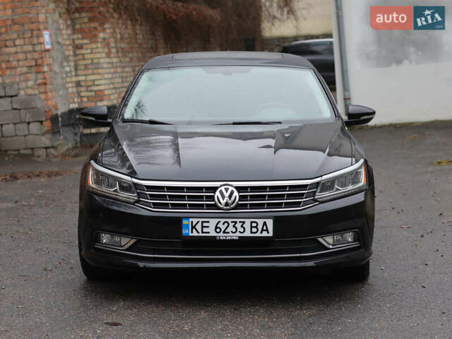 Черный Фольксваген Пассат, объемом двигателя 1.8 л и пробегом 140 тыс. км за 15799 $, фото 1 на Automoto.ua