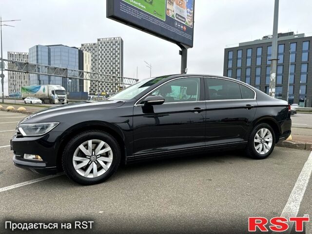 Чорний Фольксваген Пассат, об'ємом двигуна 1.6 л та пробігом 128 тис. км за 16300 $, фото 2 на Automoto.ua