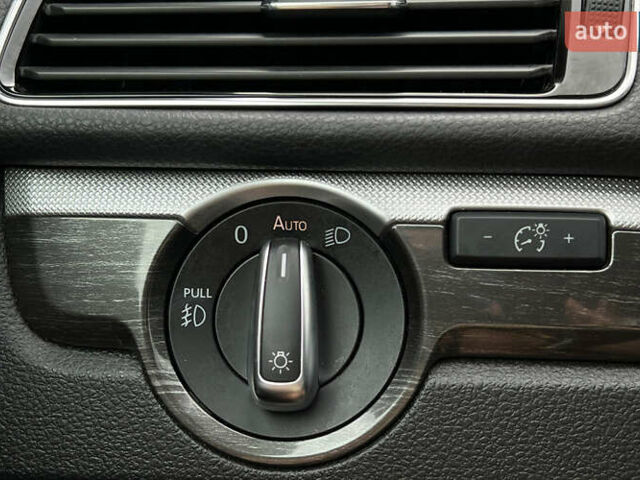 Черный Фольксваген Пассат, объемом двигателя 1.8 л и пробегом 100 тыс. км за 13999 $, фото 17 на Automoto.ua