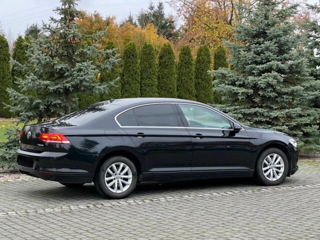 Чорний Фольксваген Пассат, об'ємом двигуна 1.6 л та пробігом 56 тис. км за 13000 $, фото 1 на Automoto.ua