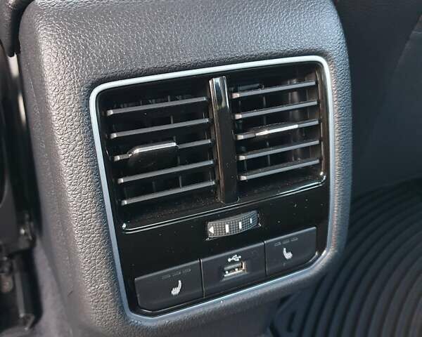 Черный Фольксваген Пассат, объемом двигателя 2 л и пробегом 143 тыс. км за 19300 $, фото 16 на Automoto.ua