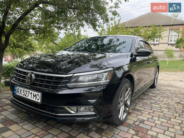 Черный Фольксваген Пассат, объемом двигателя 1.8 л и пробегом 149 тыс. км за 12500 $, фото 1 на Automoto.ua