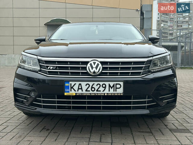 Черный Фольксваген Пассат, объемом двигателя 1.8 л и пробегом 127 тыс. км за 14000 $, фото 2 на Automoto.ua