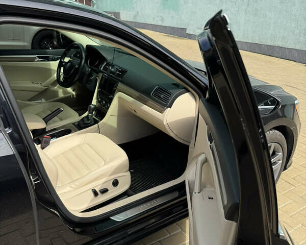 Черный Фольксваген Пассат, объемом двигателя 2 л и пробегом 69 тыс. км за 18500 $, фото 12 на Automoto.ua