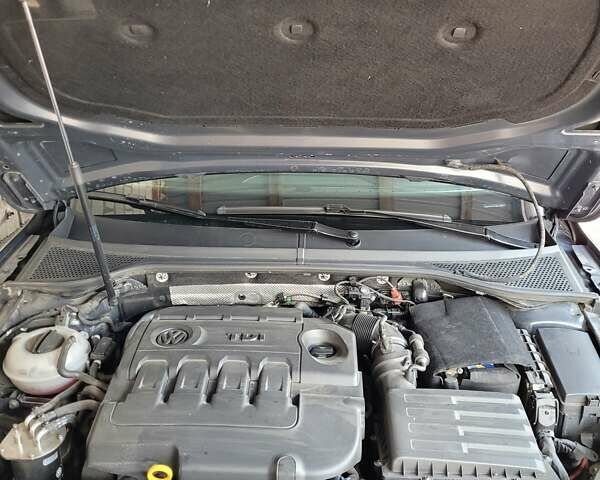 Черный Фольксваген Пассат, объемом двигателя 1.97 л и пробегом 111 тыс. км за 26900 $, фото 8 на Automoto.ua