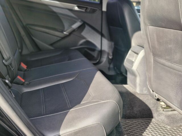 Чорний Фольксваген Пассат, об'ємом двигуна 1 л та пробігом 121 тис. км за 15500 $, фото 10 на Automoto.ua